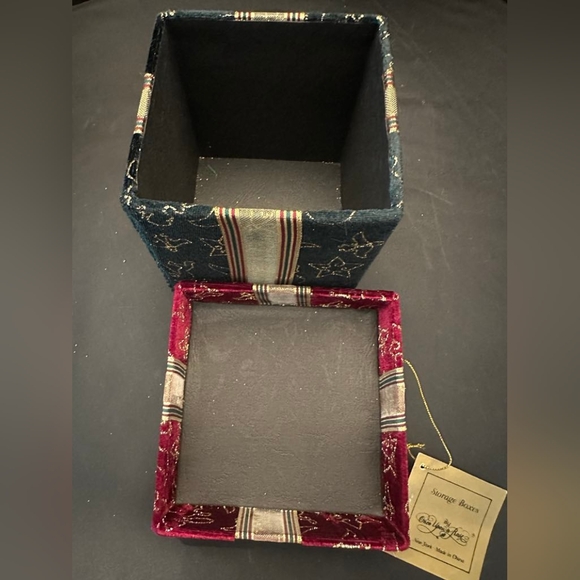 Elegant Christmas Luxury Gift Boxes Small Med Large Red Gold Green Fabric Ribbon - Picture 10 of 15